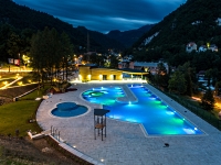 Trzic_Gorenjska_plaza_Luka_Rener.jpg